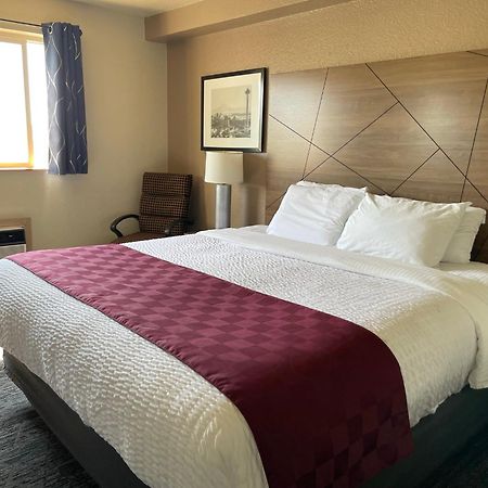 Americas Best Value Inn Lynnwood Exteriör bild