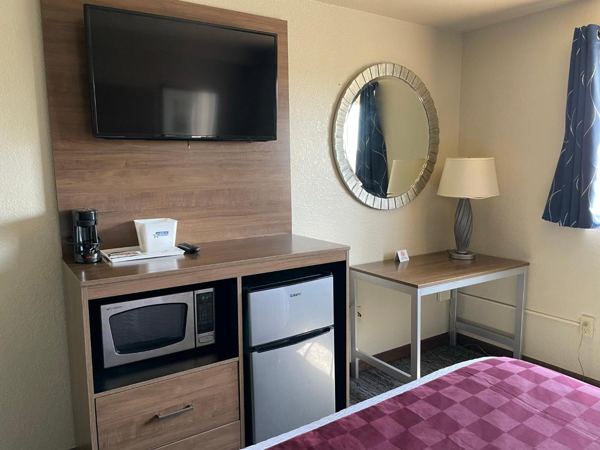 Americas Best Value Inn Lynnwood Exteriör bild